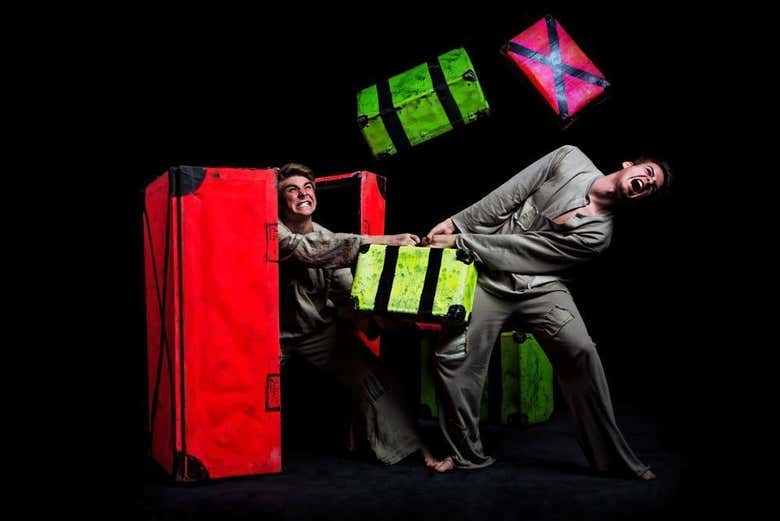 Teatro Negro de Praga no Black Light Theatre Srnec
