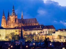 Castelo de Praga ao entardecer